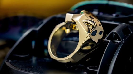 Solid 18k Yellow Gold Ring Tsavorite Garnets Onyx Brand Panther Ring