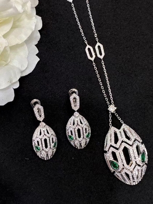 Mirror Luxurious Custom 18K Gold Jewelry vVS Diamond Necklace