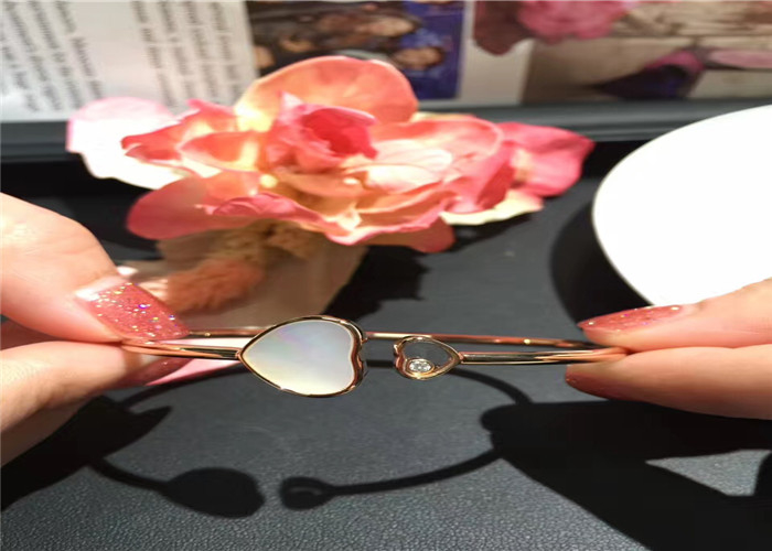 Personalized Chopard Jewelry 18K Rose Gold Made With One Moving Diamond