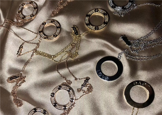 สร้อยคอทองคำขาว 18k ฝังเพชร 0.34ct B7058000 เลียนแบบแบรนด์เครื่องประดับ